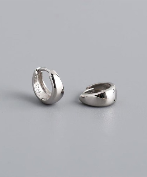 ALWAYS GOOD TIME(オルウェイズグッドタイム)の「【Silver925刻印入り】金属アレルギー対応 ミニフープピアス(ピアス(両耳用)・レディース・ゴールド/シルバー/シルバー系2/ゴールド系2・FREE)」の5枚目の写真