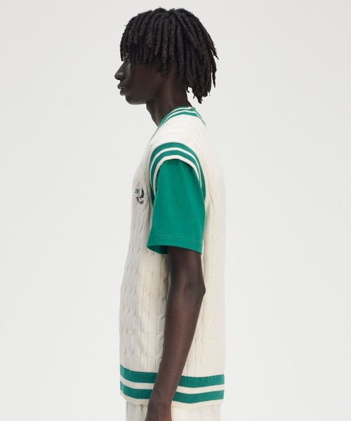 FRED PERRY(フレッドペリー)の「Cable Knit Tennis Vest/テニスケーブルニットベスト(ベスト・メンズ・ベージュ・M/L)」の10枚目の写真