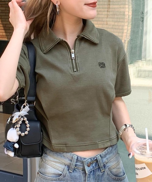 mily bilet（ミウィビレット）の「【mily bilet】デイリースタイルをワンランクアップ！ピコレース使い胸刺繍ピグメントZIPポロシャツ（ポロシャツ・レディース・アイボリー/カーキ/チャコールグレー・LARGE/MEDIUM/SMALL/X-LARGE）」の5枚目の写真
