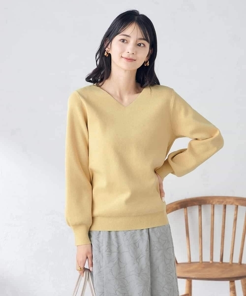 a.v.v（アーヴェヴェ）の「【アンサンブル対応】Vネックパフスリーブラメニット（ニット/セーター・レディース・クリーム/アイボリー・34/42/38/36/40）」の4枚目の写真