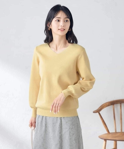 a.v.v（アーヴェヴェ）の「【アンサンブル対応】Vネックパフスリーブラメニット（ニット/セーター・レディース・クリーム/アイボリー・34/42/38/36/40）」の5枚目の写真