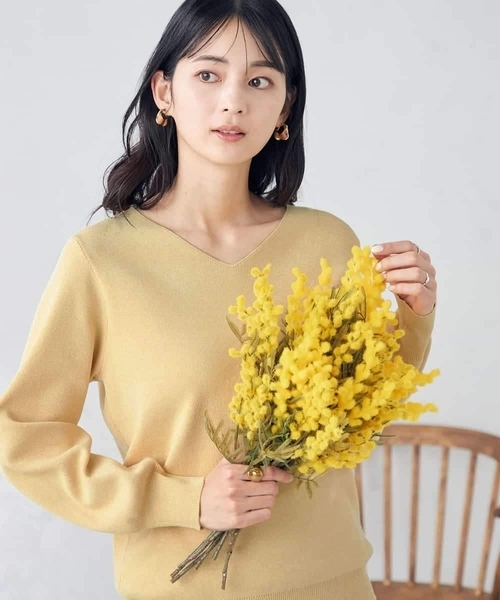 a.v.v（アーヴェヴェ）の「【アンサンブル対応】Vネックパフスリーブラメニット（ニット/セーター・レディース・クリーム/アイボリー・34/42/38/36/40）」の9枚目の写真