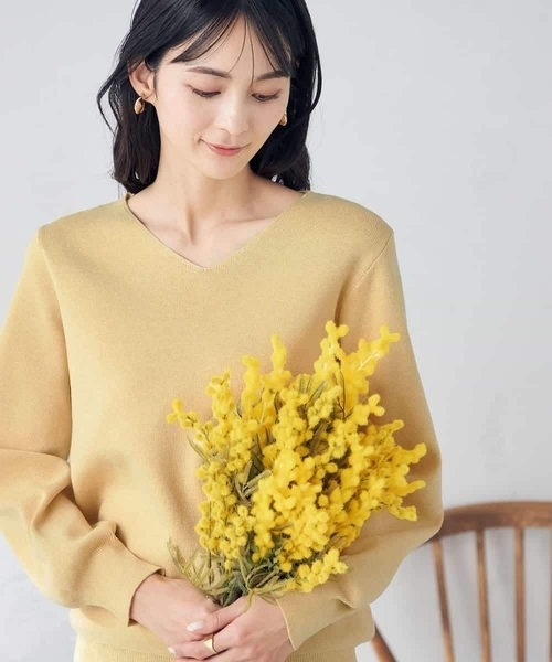 a.v.v（アーヴェヴェ）の「【アンサンブル対応】Vネックパフスリーブラメニット（ニット/セーター・レディース・クリーム/アイボリー・34/42/38/36/40）」の11枚目の写真