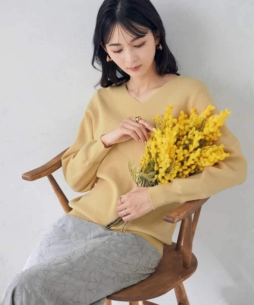 a.v.v（アーヴェヴェ）の「【アンサンブル対応】Vネックパフスリーブラメニット（ニット/セーター・レディース・クリーム/アイボリー・34/42/38/36/40）」の14枚目の写真