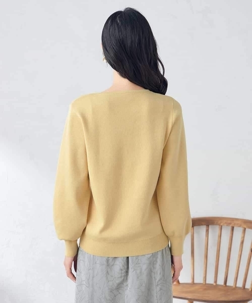 a.v.v（アーヴェヴェ）の「【アンサンブル対応】Vネックパフスリーブラメニット（ニット/セーター・レディース・クリーム/アイボリー・34/42/38/36/40）」の22枚目の写真