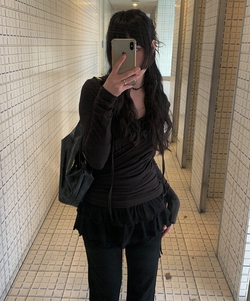 anyonemore（エニワンモア）の「ティアードフリルレイヤードラップスカート（スカート・レディース・アイボリー/ブラック・FREE）」の5枚目の写真