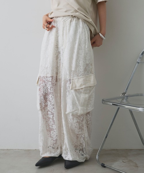 ELLEgirl(エルガール)の「レースカーゴパンツ【ELLEgirl/エルガール】(カーゴパンツ・レディース・ホワイト/ブラック・FREE)」の17枚目の写真