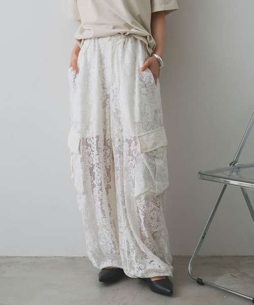 ELLEgirl(エルガール)の「レースカーゴパンツ【ELLEgirl/エルガール】(カーゴパンツ・レディース・ホワイト/ブラック・FREE)」の18枚目の写真