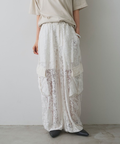 ELLEgirl(エルガール)の「レースカーゴパンツ【ELLEgirl/エルガール】(カーゴパンツ・レディース・ホワイト/ブラック・FREE)」の16枚目の写真