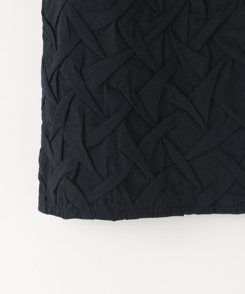 yuw（ユウ）の「ハンドスモッキングベスト　 250056（ベスト・レディース・ブラック/オフホワイト・FREE）」の15枚目の写真