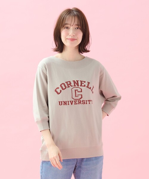 ANY(エニィ)の「カレッジコラボトレーナー(Tシャツ/カットソー・レディース・ネイビー系1/ライトグレー系1/ホワイト系1・F)」の1枚目の写真