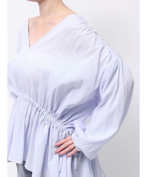 Ungrid(アングリッド)の「スリーブボリュームブラウス(シャツ/ブラウス・レディース・ブルー/オフホワイト/ブラック・FREE)」の8枚目の写真