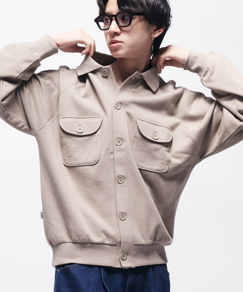 Adoon plain（アドーンプレーン）の「SWEAT POLO CARDIGAN / スウェットポロカーディガン（カーディガン/ボレロ・メンズ・グレイッシュベージュ/レッド/ブラック・MEDIUM/LARGE）」の9枚目の写真