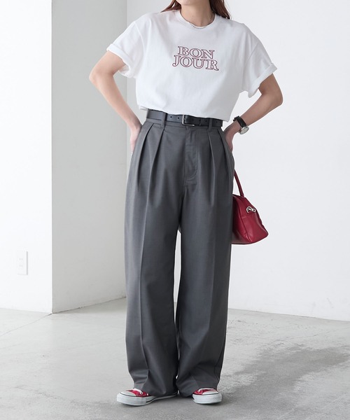 GILDAN（ギルダン）の「GILDAN アソートロゴ オーバーサイズ プリント TEE（Tシャツ/カットソー・レディース・ピンク/ホワイト/オートミール/ネイビー/キナリ/オフホワイト・S/M/L）」の18枚目の写真
