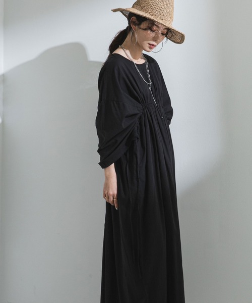 bohmal(ボマール)の「前後2wayドロストシャーリングロングワンピース(ワンピース・レディース・レッド/ブルー/ロイヤルブルー/ブラック・FREE)」の8枚目の写真