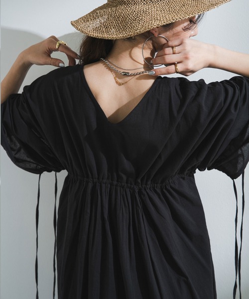 bohmal(ボマール)の「前後2wayドロストシャーリングロングワンピース(ワンピース・レディース・レッド/ブルー/ロイヤルブルー/ブラック・FREE)」の14枚目の写真