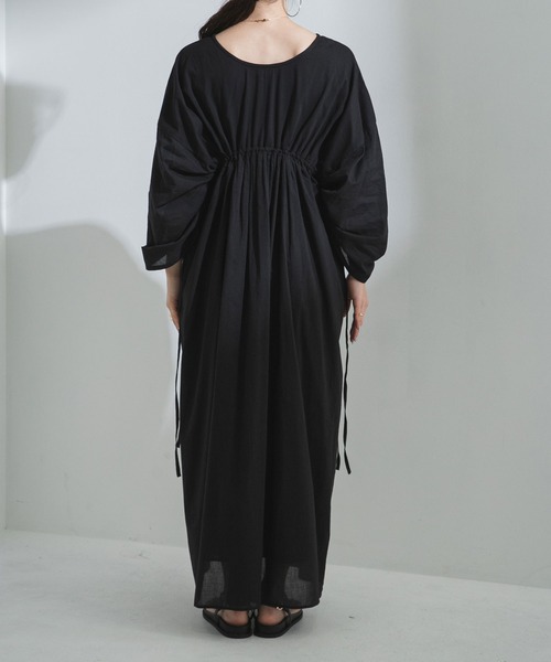 bohmal(ボマール)の「前後2wayドロストシャーリングロングワンピース(ワンピース・レディース・レッド/ブルー/ロイヤルブルー/ブラック・FREE)」の19枚目の写真