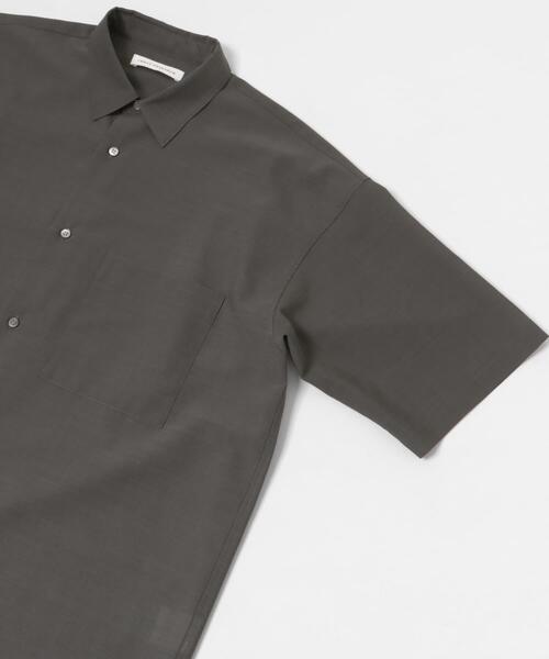 URBAN RESEARCH(アーバンリサーチ)の「ウォッシャブルウールサイロフィルショートスリーブシャツ(シャツ/ブラウス・メンズ・チャコールグレー/ブラック/ネイビー・MEDIUM/LARGE/X-LARGE)」の4枚目の写真