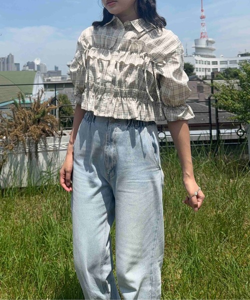 AS KNOW AS plus(アズノゥアズプラス)の「●サイドリボン フリル5分袖ブラウス(シャツ/ブラウス・レディース・サックスブルー/オフホワイト/イエロー系/ピンク系/ネイビー系/ピンク系その他/ホワイト系/アイボリー系/ブラック系・FREE)」の16枚目の写真