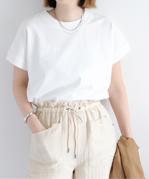 cepo（セポ）の「〈さらっと涼しい、シルキータッチ♪〉シルケットフレンチスリーブTee（Tシャツ/カットソー・レディース・レッド/グリーン/ブラウン/ブラック/オフホワイト・M）」の2枚目の写真