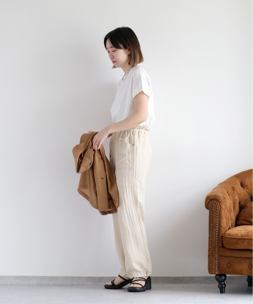 cepo（セポ）の「〈さらっと涼しい、シルキータッチ♪〉シルケットフレンチスリーブTee（Tシャツ/カットソー・レディース・レッド/グリーン/ブラウン/ブラック/オフホワイト・M）」の13枚目の写真