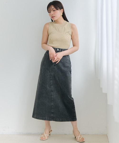 AND COUTURE(アンドクチュール)の「ウォッシュドカラーデニムスカート(デニムスカート・レディース・ブルー/ブラック/イエロー・SMALL/MEDIUM)」の18枚目の写真