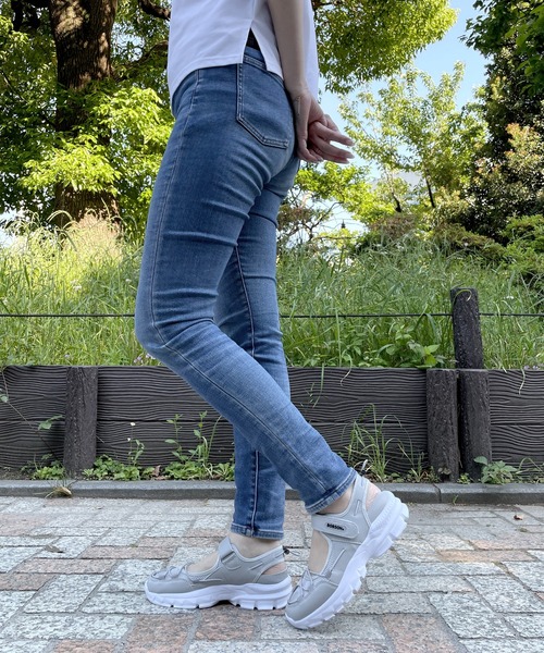 LUGG NAGG（ラグナグ）の「【軽量】スポーツサンダルスニーカー【簡単着脱】（サンダル・レディース・ブラック/グレー/ホワイト・M/L/LL/S）」の8枚目の写真