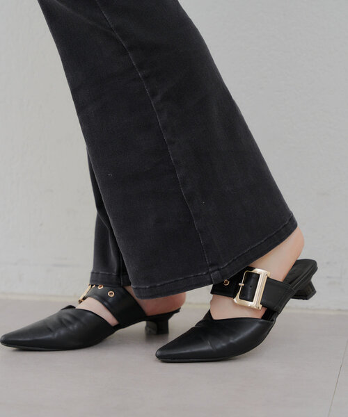 Another Branch olive des olive(アナザーブランチオリーブデオリーブ)の「フロントポッケセミフレアデニム(デニムパンツ・レディース・ブラック/ケミカルウォッシュ・SMALL/MEDIUM)」の11枚目の写真