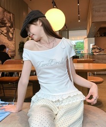 オフショルフリルTシャツ