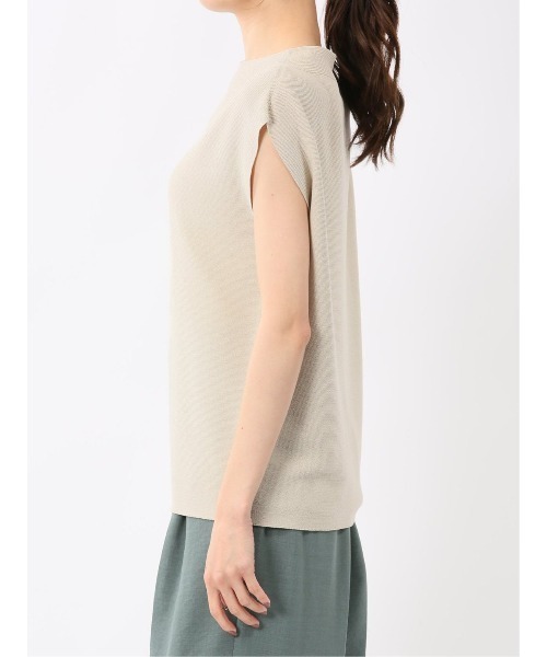 m.f.editorial(エムエフエディトリアル)の「【UVカット 接触冷感 アンチピリング】m.f.エディトリアル レディース 無縫製ガーター フレンチ袖 クルーニット(ニット/セーター・レディース・ブラック/サックスブルー/ベージュ・LARGE/MEDIUM)」の9枚目の写真