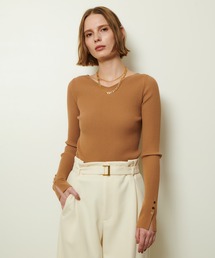 allureville | 袖釦Vネックプルオーバー(ニット/セーター)