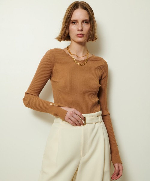 allureville（アルアバイル）の「袖釦Vネックプルオーバー（ニット/セーター・レディース・ブラック/オフホワイト/キャメル/オレンジ・2）」の20枚目の写真