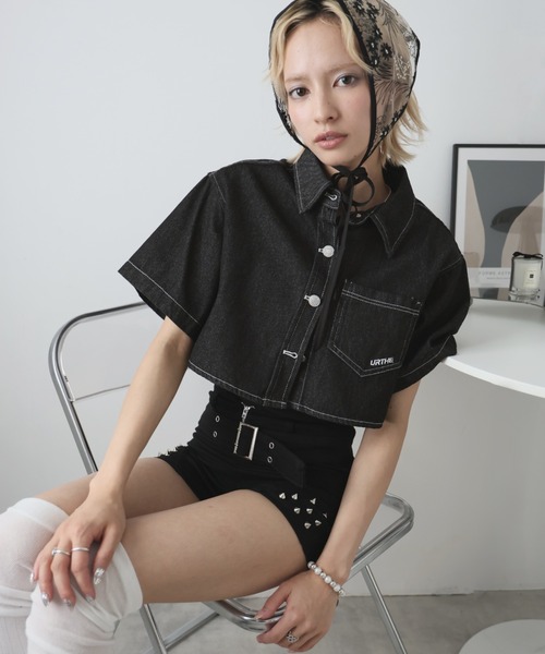 Girly Doll(ガーリードール)の「デニムショート丈ジャケット(デニムジャケット・レディース・ブラック・F)」の3枚目の写真