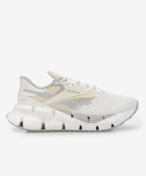 Reebok(リーボック)の「フロートジグ 1 / FLOATZIG 1(スニーカー・レディース・ホワイト/ストーン・22.5cm/23.0cm/23.5cm/24.5cm/24.0cm/25.0cm)」の2枚目の写真