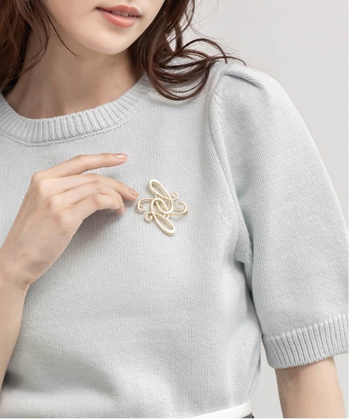 RANDA（ランダ）の「モノグラムブローチ付ニットトップス（ニット/セーター・レディース・ホワイト/ブルー/イエロー/ダークグレー・FREE）」の21枚目の写真