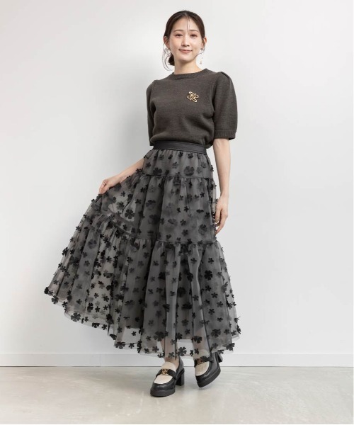 RANDA（ランダ）の「モノグラムブローチ付ニットトップス（ニット/セーター・レディース・ホワイト/ブルー/イエロー/ダークグレー・FREE）」の17枚目の写真