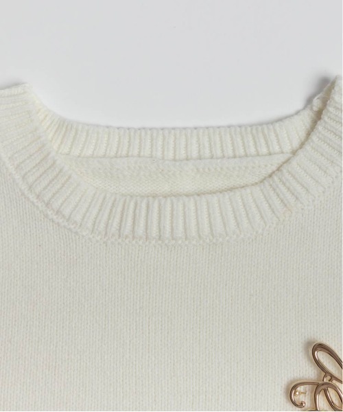 RANDA（ランダ）の「モノグラムブローチ付ニットトップス（ニット/セーター・レディース・ホワイト/ブルー/イエロー/ダークグレー・FREE）」の9枚目の写真