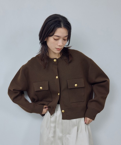 SALON adam et rope'（サロン アダム エ ロペ）の「スウェットライクメタルボタンカーディガン 2 / 新色追加（カーディガン/ボレロ・レディース・グレー/ブラウン系その他2/ブラック/レッド・FREE）」の3枚目の写真