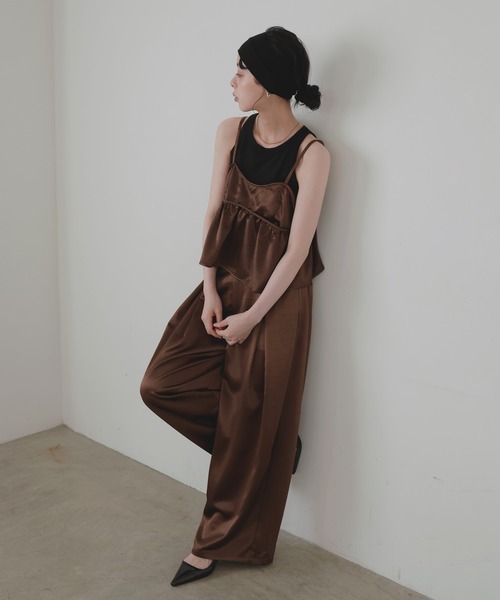 LIAN（リアン）の「サテンキャミビスチェ（キャミソール・レディース・アイボリー/ブラック/グレイッシュベージュ/ブラウン・FREE）」の10枚目の写真