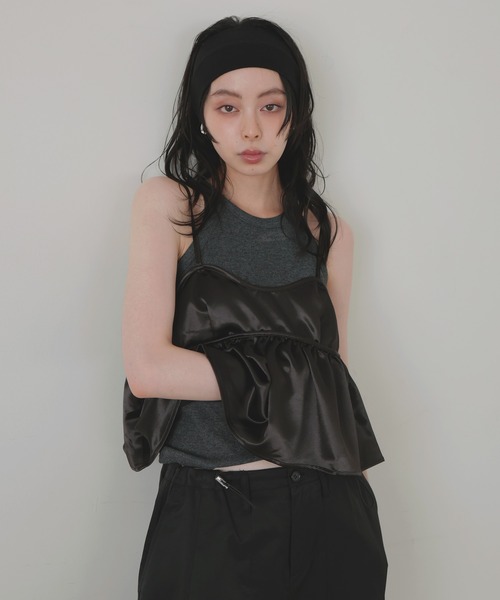 LIAN（リアン）の「サテンキャミビスチェ（キャミソール・レディース・アイボリー/ブラック/グレイッシュベージュ/ブラウン・FREE）」の15枚目の写真