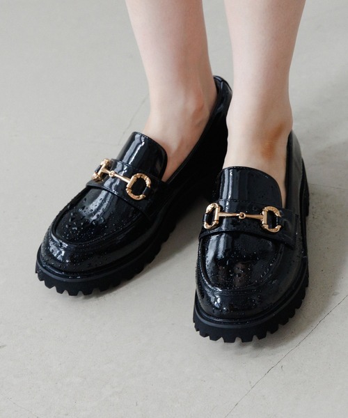 HIMIKO 卑弥呼 現行品 トラックソールローファー　エナメル　ブラック ヒミコ 卑弥呼 【WEB限定デザイン】トラックソールコインローファー