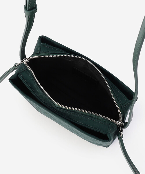 Bshop（ビショップ）の「MARY AL TERNA | 〈別注〉ナイロン ショルダーバッグ WOMEN（ショルダーバッグ・レディース・ダークグリーン・ONE）」の7枚目の写真