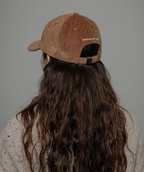 URBAN RESEARCH Sonny Label（アーバンリサーチサニーレーベル）の「ベロアタッチバックロゴCAP（キャップ・レディース・キャメル/ネイビー/ライトベージュ・ONE）」の3枚目の写真