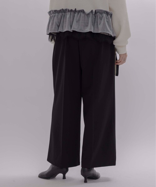 新品　今季　エイミーロウ　テープロゴ エンブロ ゆるスラックスパンツ　ブラック テープロゴエンブロゆるスラックスパンツ（スラックス）｜Eimee Law