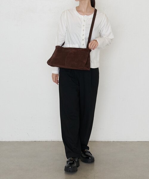 russet（ラシット）の「【再値下げ】スエードショルダーバッグ（ショルダーバッグ・レディース・ダークブラウン/イエロー/グレー・FREE）」の11枚目の写真