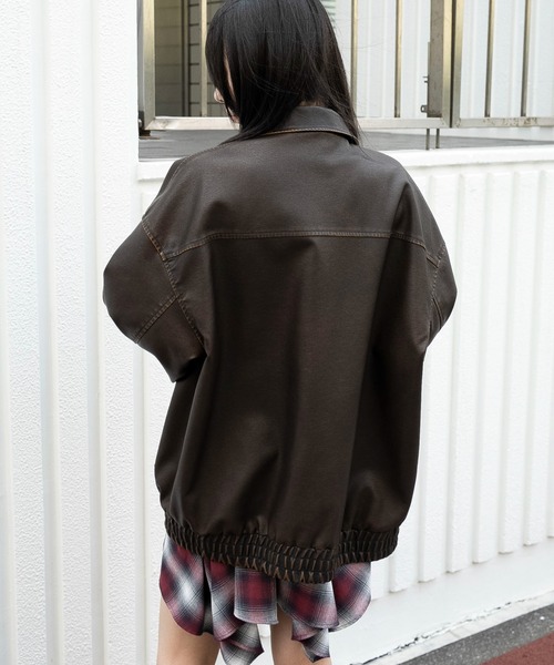 WEGO（ウィゴー）の「WEGO/ヴィンテージライクPUジャケット（ブルゾン・レディース・ブラック/ブラウン・FREE）」の14枚目の写真