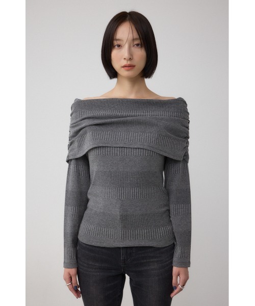 AZUL by moussy（アズールバイマウジー）の「オフショルダーロングスリーブカットトップス（Tシャツ/カットソー・レディース・ブラック/チャコールグレー/アイボリー・SMALL/MEDIUM）」の12枚目の写真