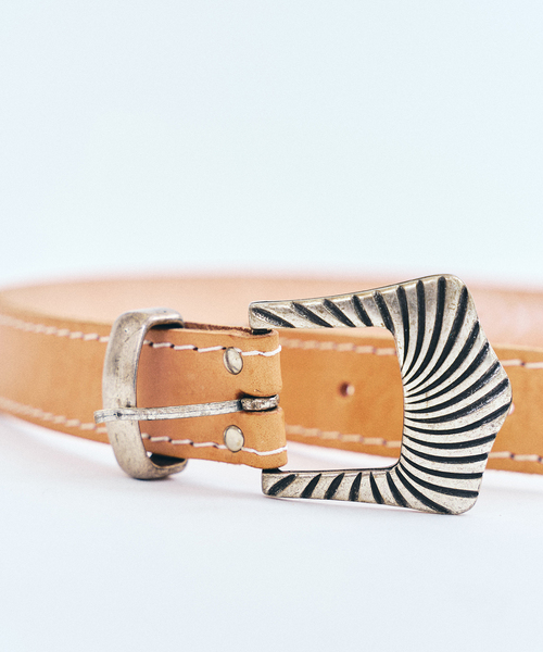 417 EDIFICE（フォーワンセブンエディフィス）の「CEINTURE TEXAS（ベルト・メンズ・ブラック/アイボリー・85/95）」の5枚目の写真