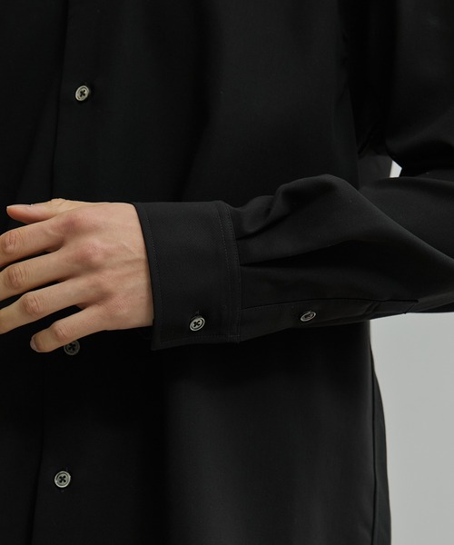 UNITED TOKYO（ユナイテッドトウキョウ）の「コットンダブルクロスリラックスシャツ（シャツ/ブラウス・メンズ・ブラウン/ブラック/オフホワイト・1/2）」の5枚目の写真