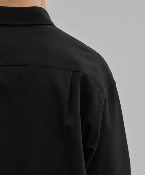 UNITED TOKYO（ユナイテッドトウキョウ）の「コットンダブルクロスリラックスシャツ（シャツ/ブラウス・メンズ・ブラウン/ブラック/オフホワイト・1/2）」の8枚目の写真